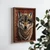 WallXpert uramljena MDF slika NAL078-70, vuk ispred crvenog orijentalnog ćilima, 50 x 70 cm