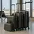 Srednji kovček TraveLux Max s trdim pokrovom 68x45x25 cm črn