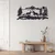 WallXpert metalni zidni ukras 5504, konji u planinskom pejzažu sa šumom, 75 x 33 cm, crni