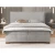 Svetlo siva boxspring postelja s prostorom za shranjevanje 140x200 cm Lysa – Ropez
