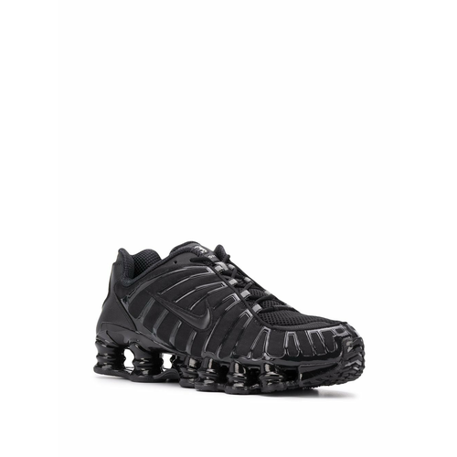 Triple black shox shop