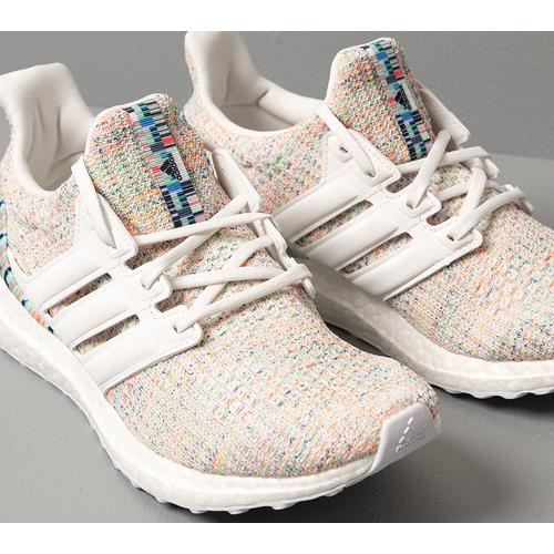 Ultra boost white hot sale green