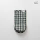 Lanena kuhinjska rokavica Forest Green Gingham – Linen Tales