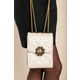 Elegantna manjša ročna torbica s prešitim detajlom, bela