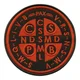 shumee Našitek medalje svetega Benedikta - hrbtna stran - črno-rdeča različica - našiti - vezen našitek/značka/emblem