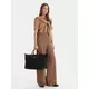 Torbica Tommy Hilfiger Pepette Weekender AW0AW18425 Crna