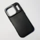 Maska MonoLine za iPhone 17 Pro crna