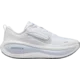 Nike Tekaški copati Vomero Plus