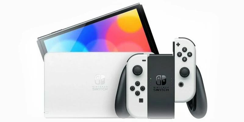 Spoznajte najnovejšega člana družine: Nintendo Switch igralna konzola OLED Model